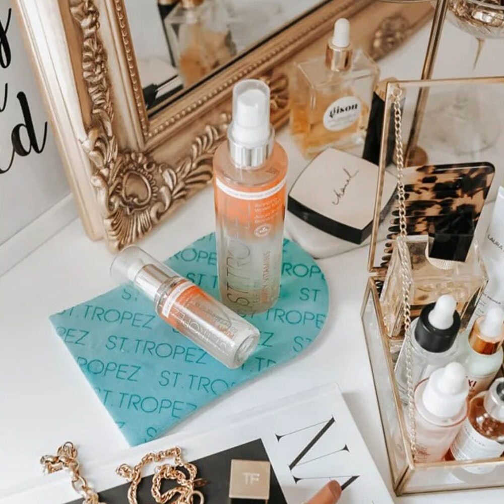 St Tropez Velvet Luxe Tan Applicator Mitt