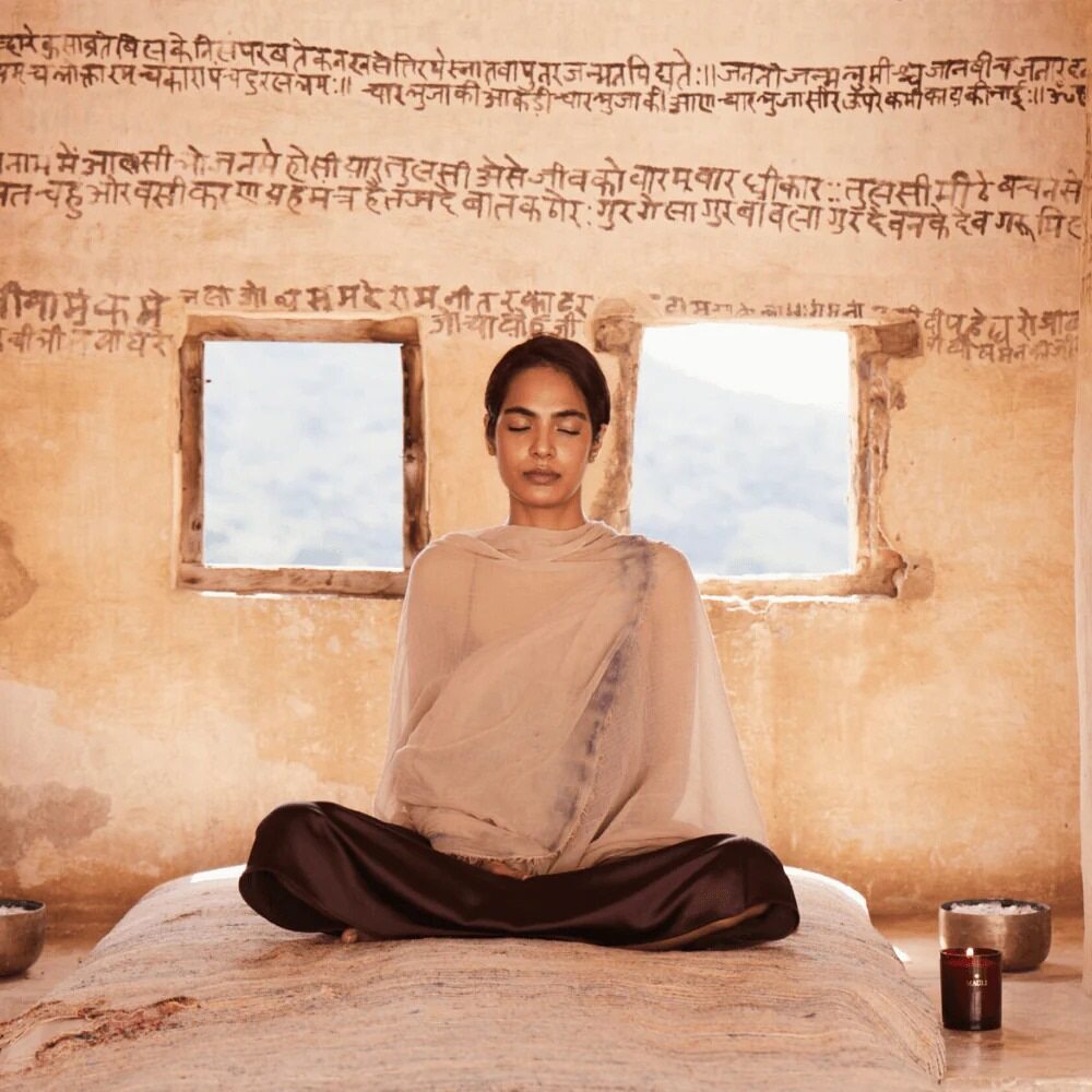 Mauli Rituals At Home Yoga Set - Sundaram & Silence Candle + Vata Body Oil