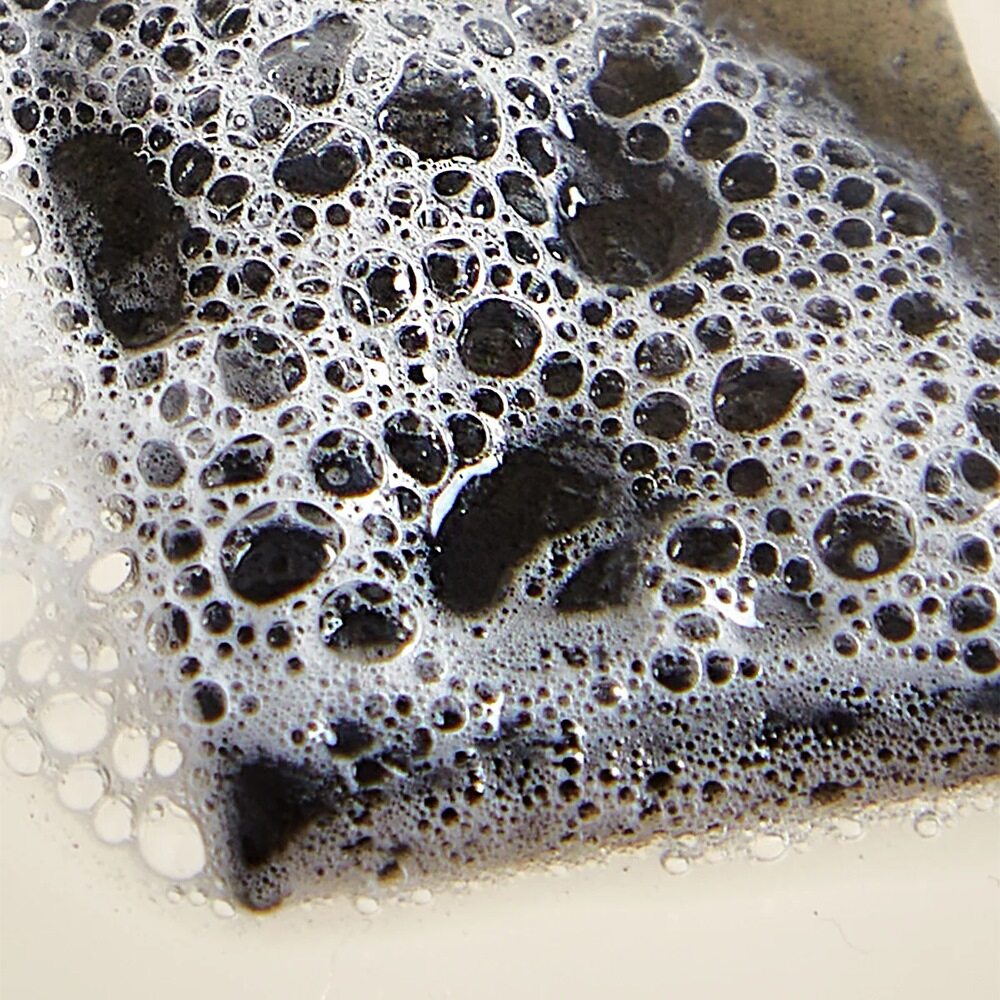 SKNFED Organic Charcoal Cleansing Bar 100g